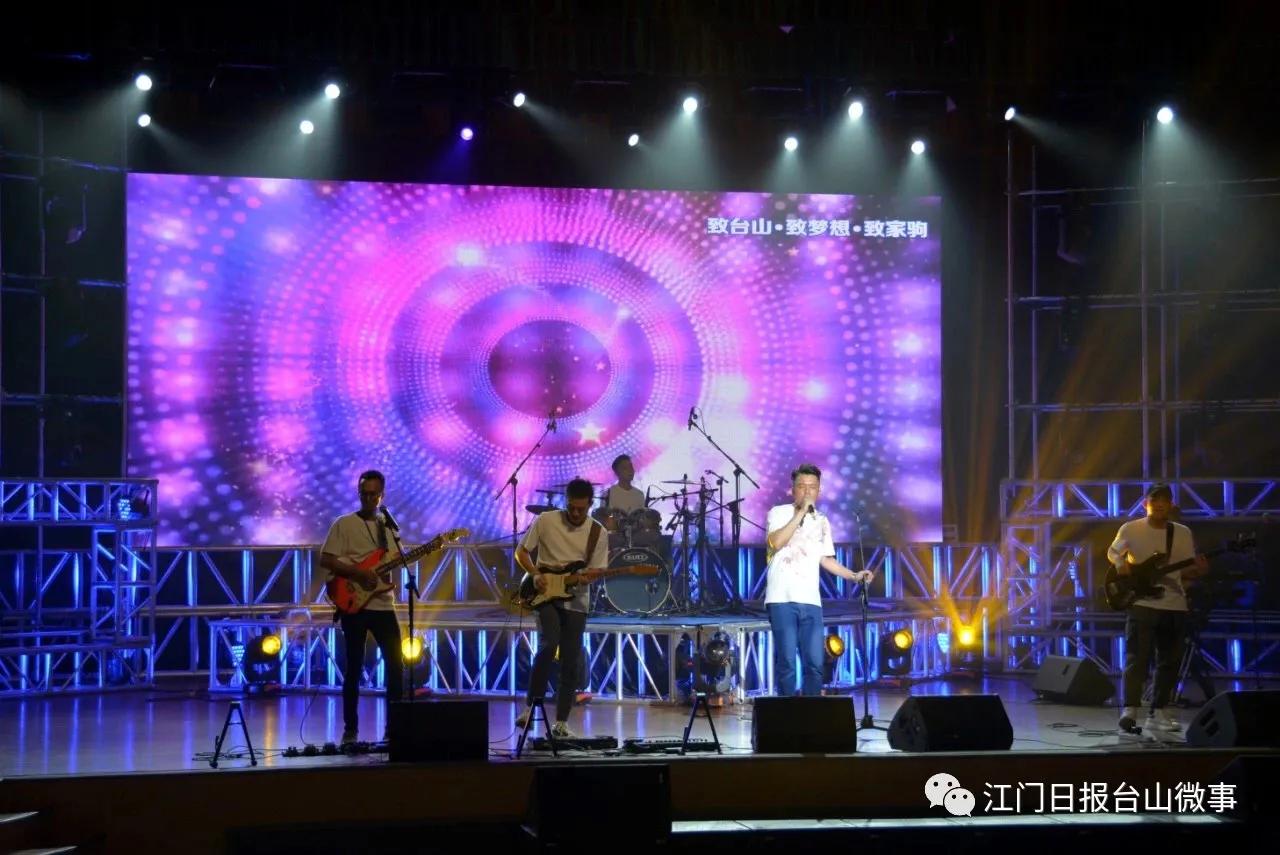 好声音粤语香港女歌手,好声音年轻女孩唱港风歌曲