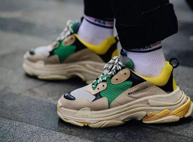 很便宜的耐克阿迪是真的假的,代购阿迪耐克是真的假的