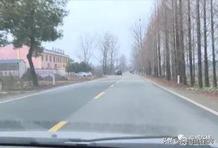 路通了桥畅了市民出行更加方便了,即将通车的断头路