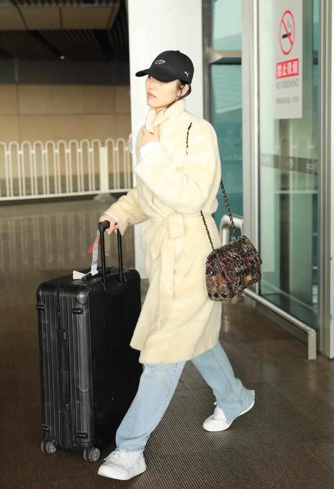 不同地方穿不同的衣服,不同的地方一样的温度