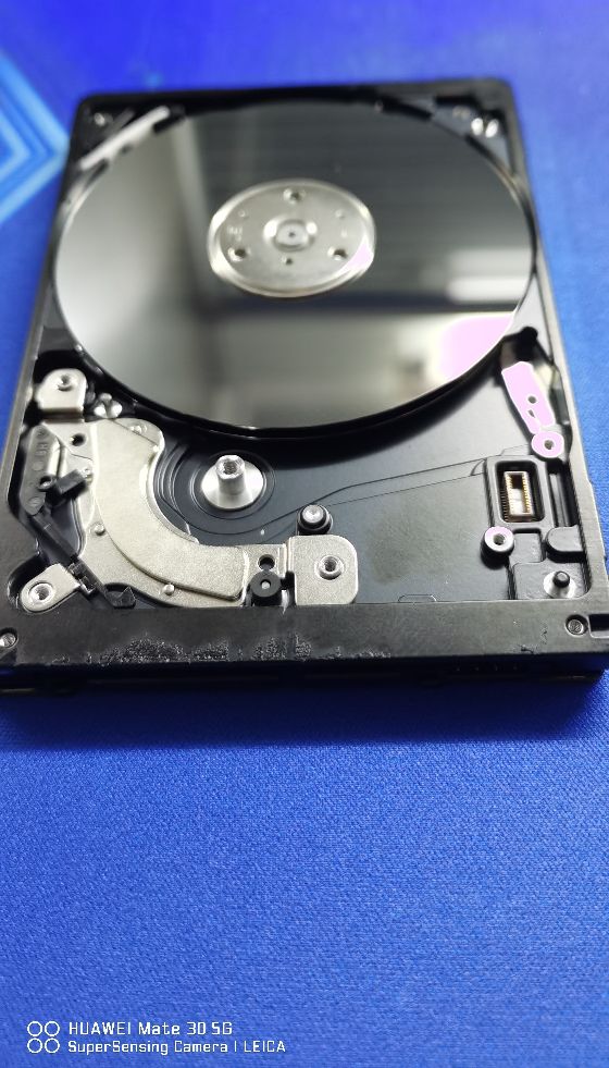 希捷氦气盘拆解,希捷桌面存储拆解