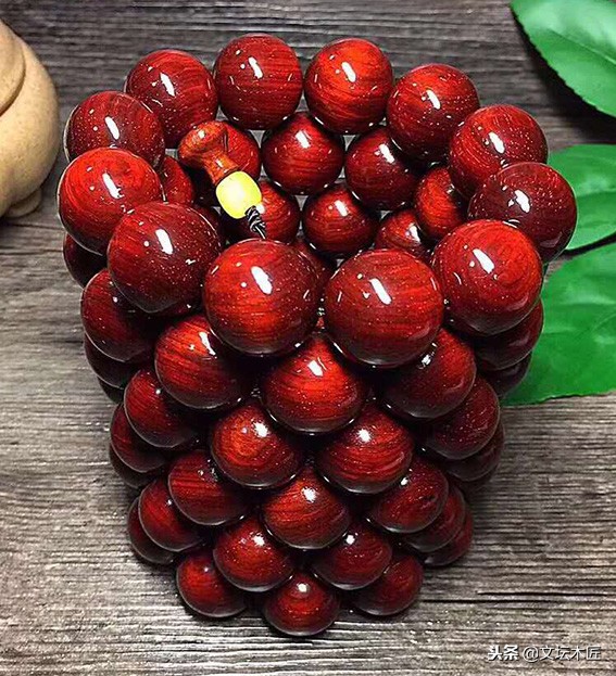 紫檀手串能不能直接玩,紫檀手串的寓意和象征