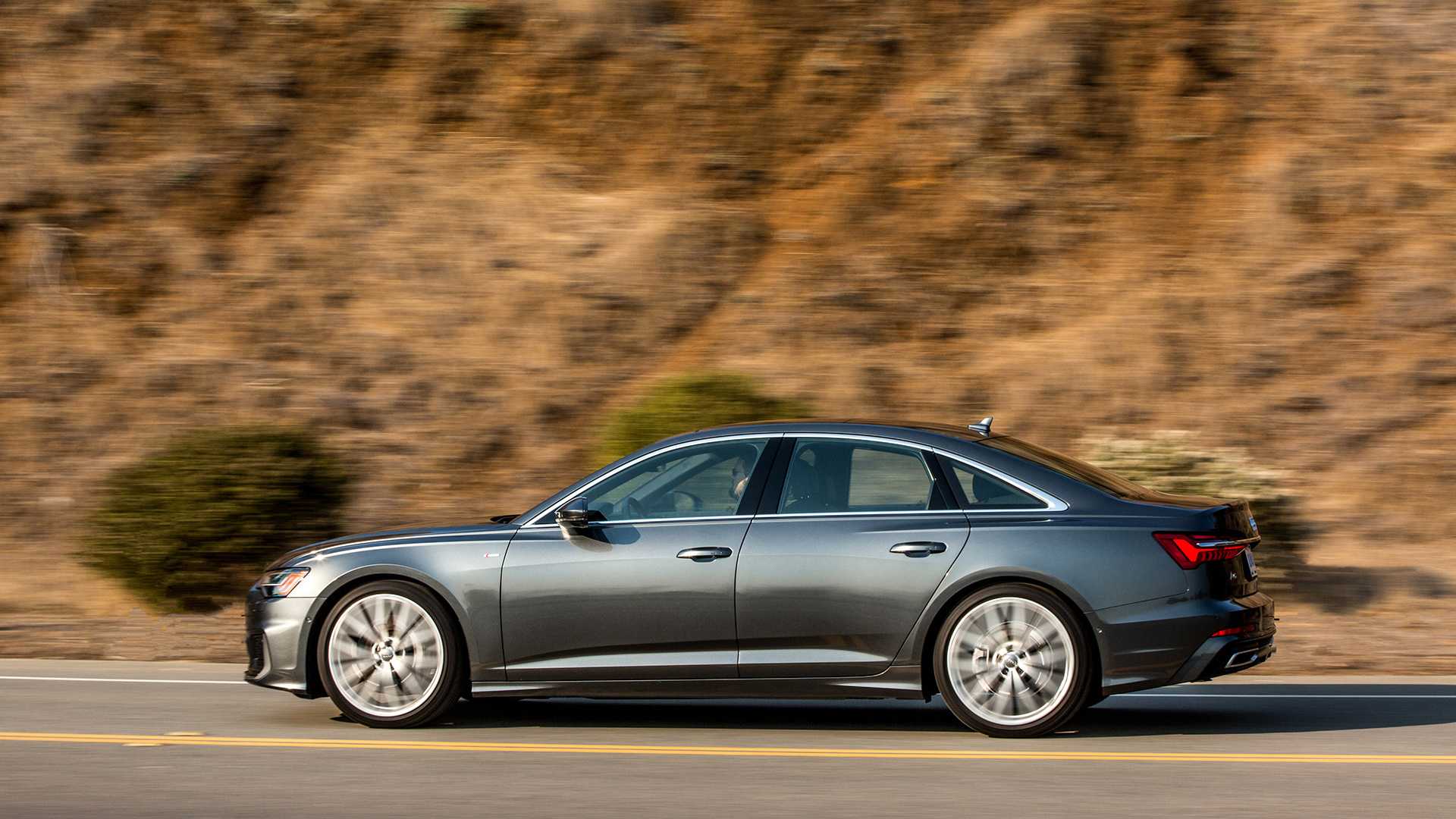 奥迪a63.0t加速测试2021黑色,奥迪a6新款3.0t加速视频