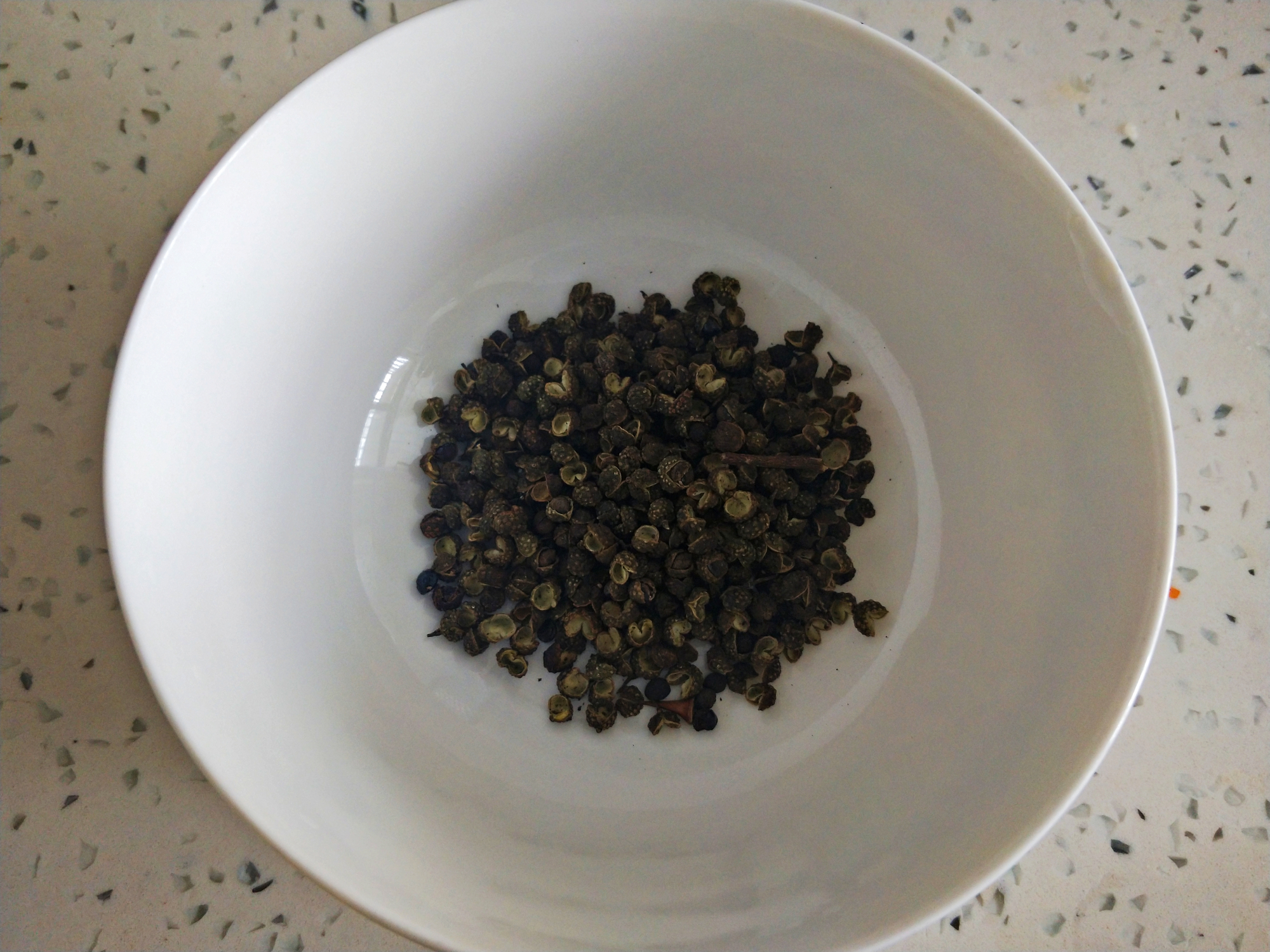 花椒放多了做的花椒油会不会发苦,已经炸好的花椒油发苦怎么变香