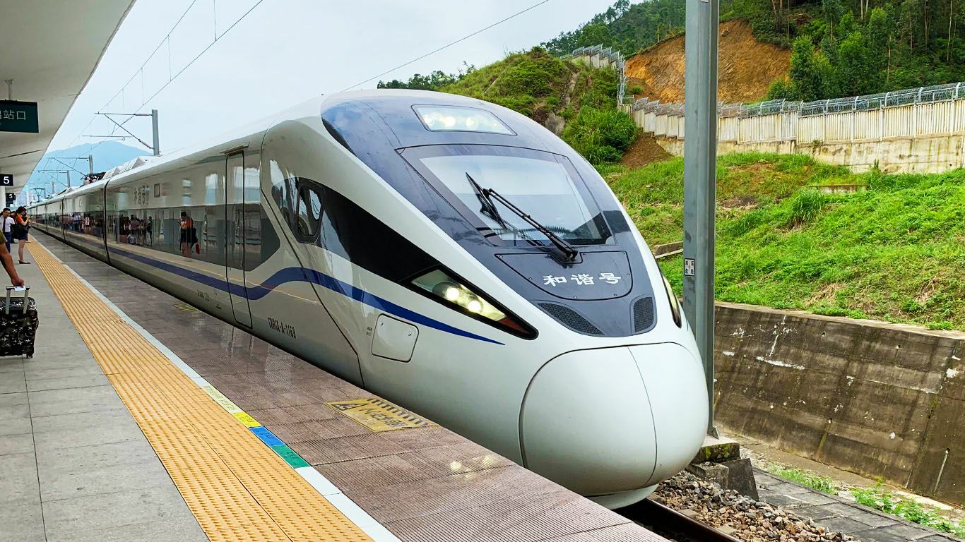 中国时速200km的铁路,中国时速350公里的货运动车组