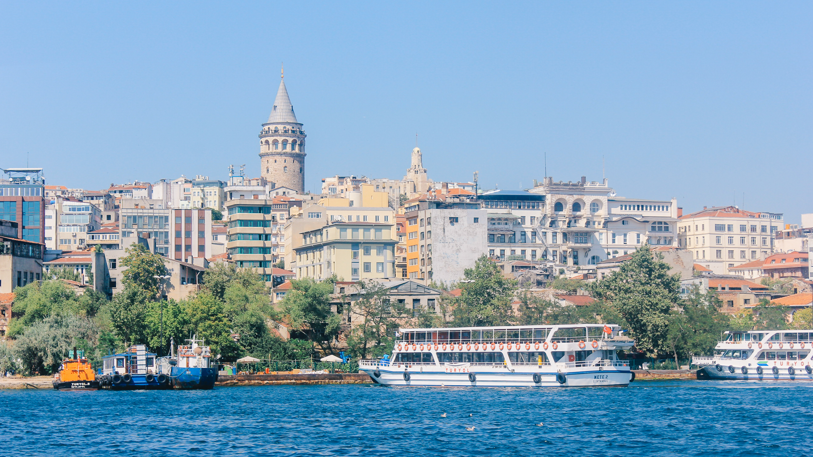 亚洲欧洲北美洲南美洲分界线,亚洲和欧洲的分界线是什么山