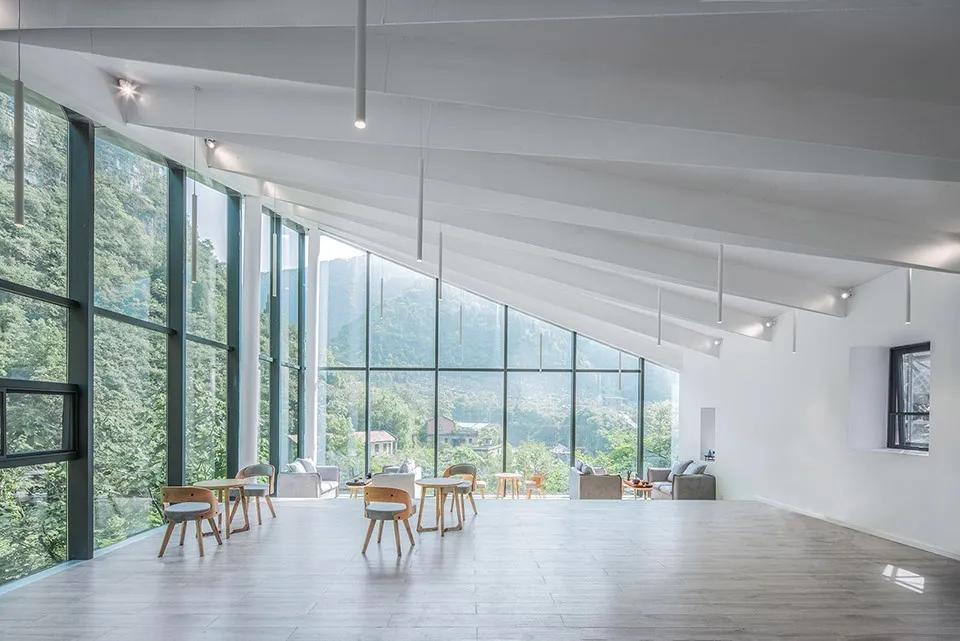 大山里的茶吧咖啡馆在哪里,隐藏在大山里的咖啡馆