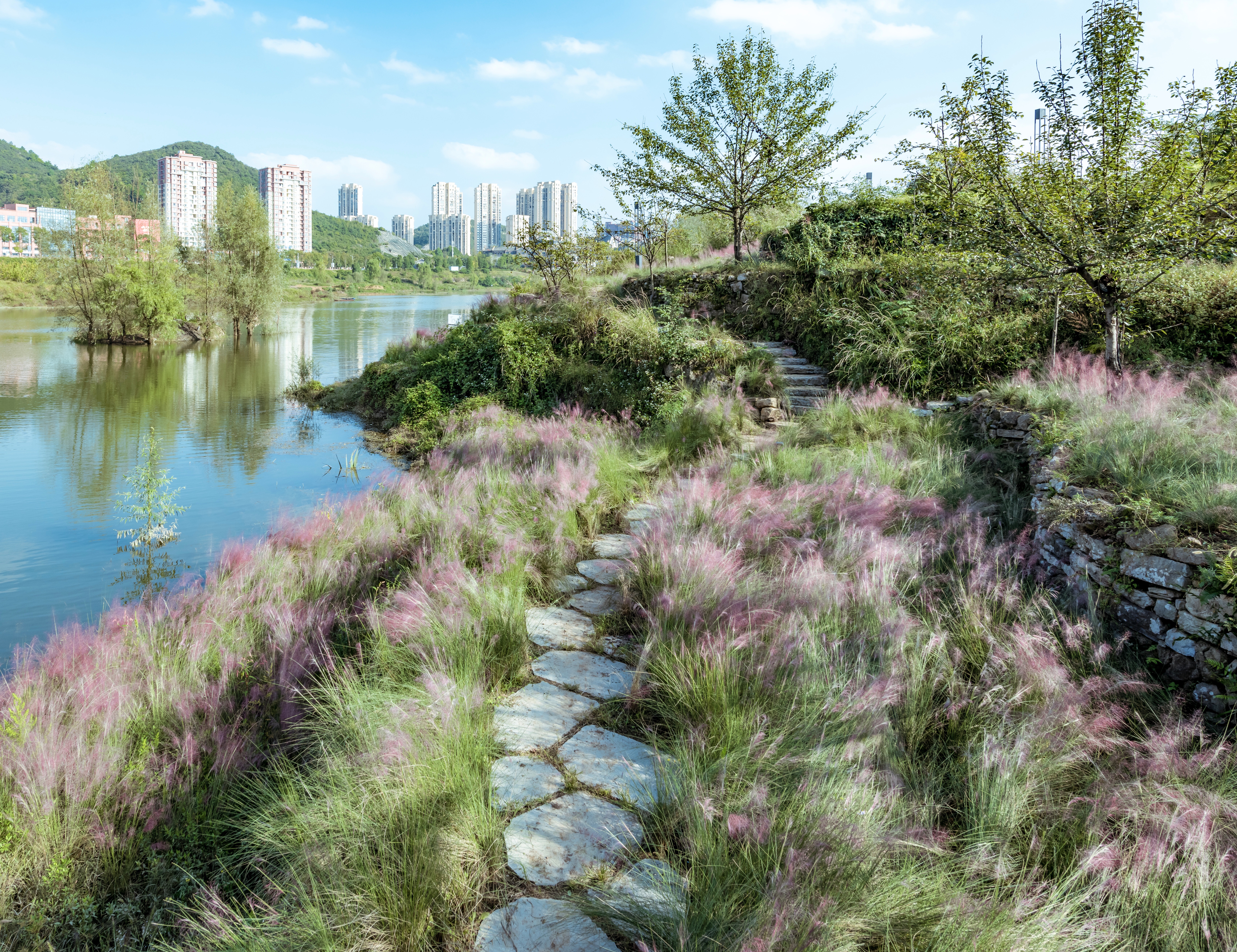 中铁云湾清镇,中铁云湾点亮城市之光