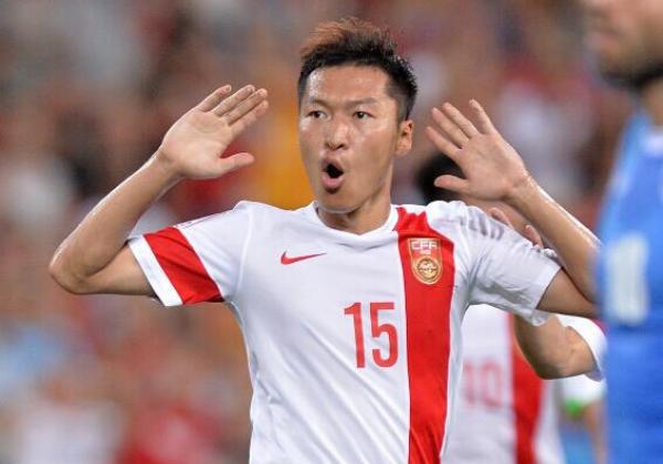 吴曦上港签上海申花,苏宁新援吴曦最新消息