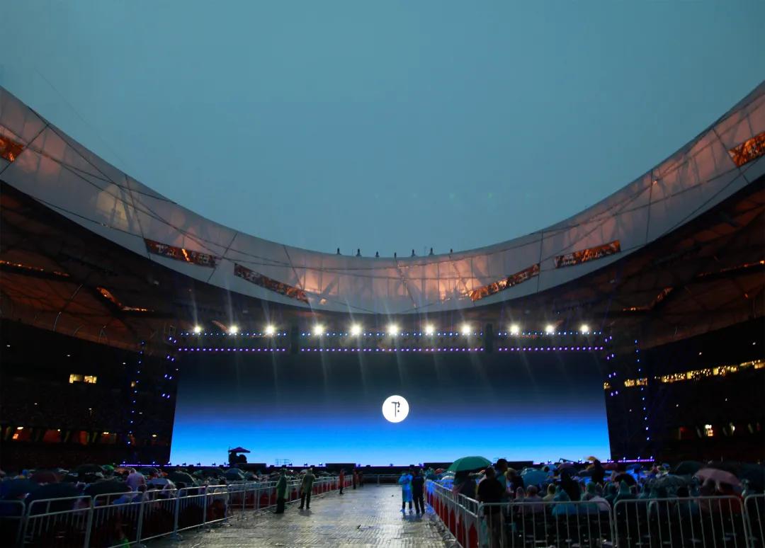 直播间,失意中年企业家的“收容所”