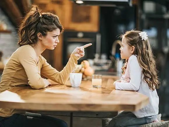宝宝不小心误食了干燥剂该怎么办,宝宝误吃了一点透明的干燥剂