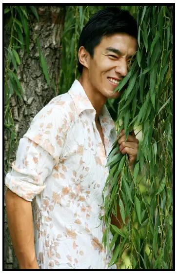 一个男人整天无所事事还很有理,不求上进的男人活得太累