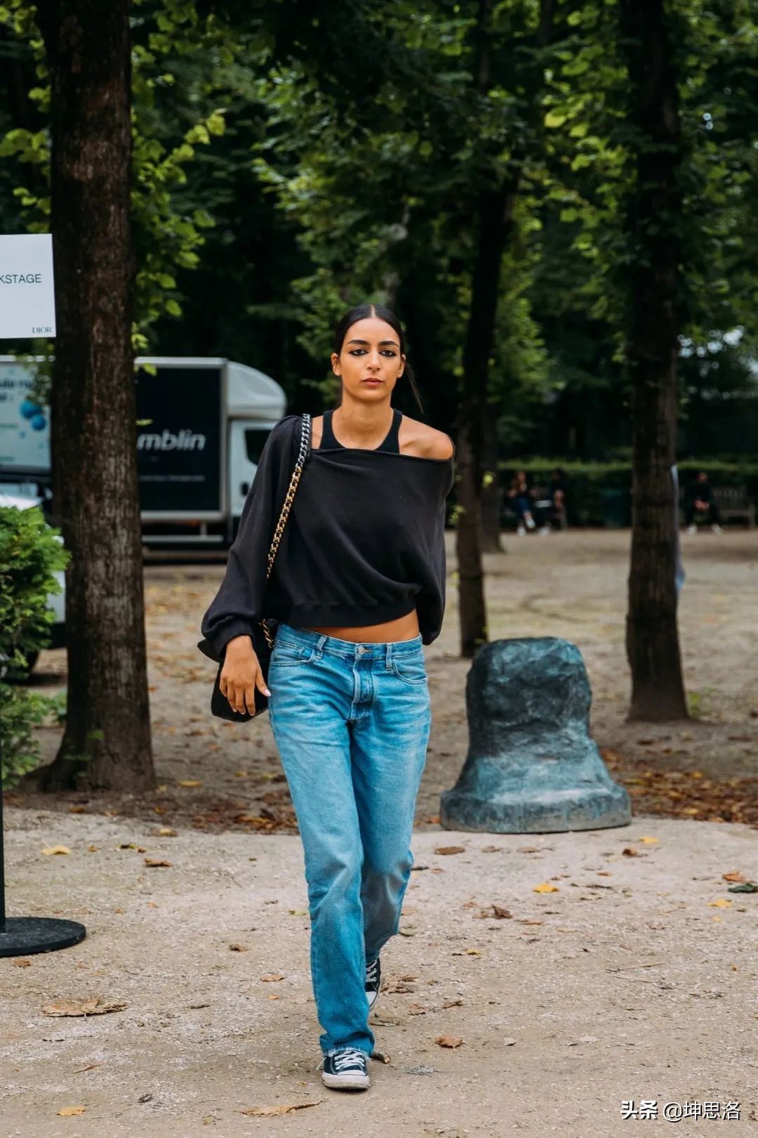 巴黎时装周的最佳街头穿搭风格,2020春夏时装周穿搭灵感指南