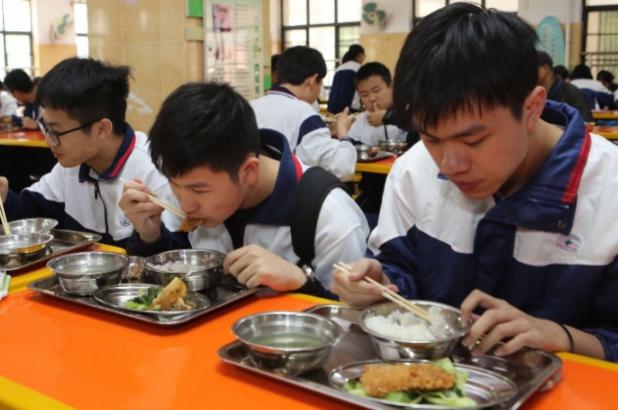 中学生身高标准差范围,初中生年龄身高标准表