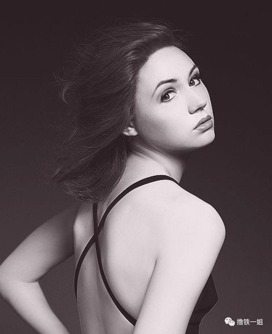 复联四寡姐和鹰眼,复联4寡姐惊艳全场