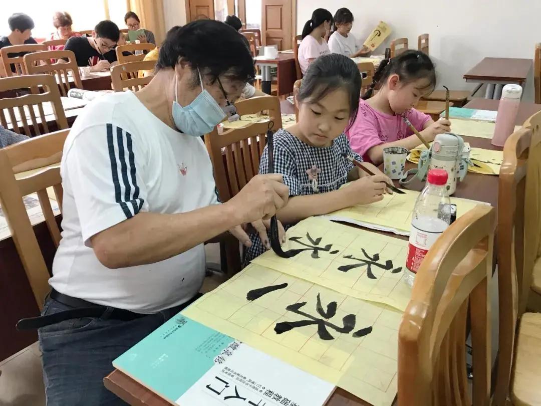 涓冨僵鍋囨湡鎯呮殩绔ュ績,鏆戝亣鍏崇埍鍎跨娲诲姩