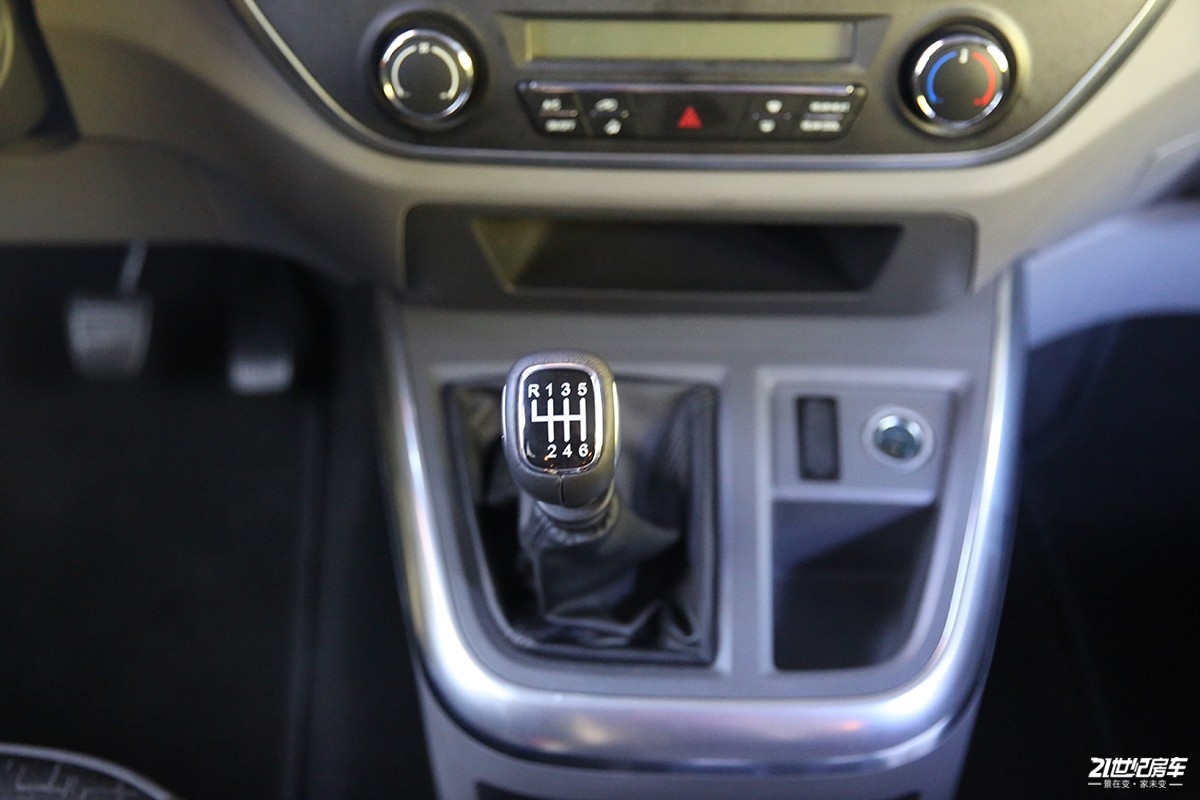 华晨雷诺金杯海狮王房车价格,华晨金杯新海狮房车