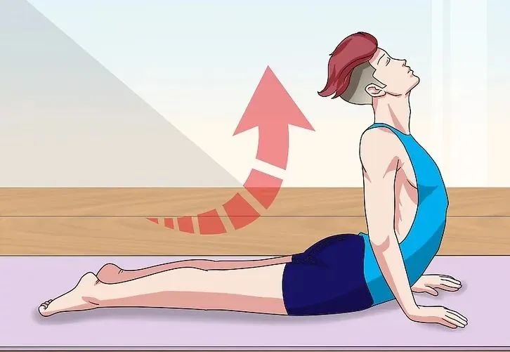 脊柱侧弯背部靠墙,脊柱侧弯让背部肌肉不一样