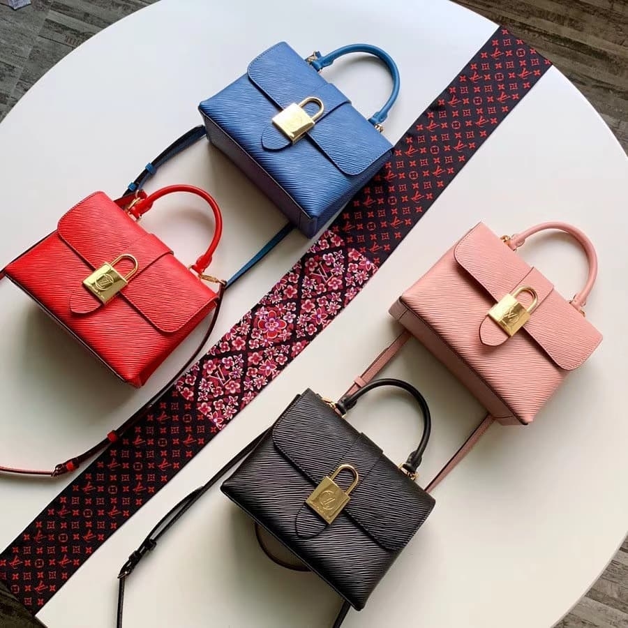 lv经典款小包推荐,lv包的小锁