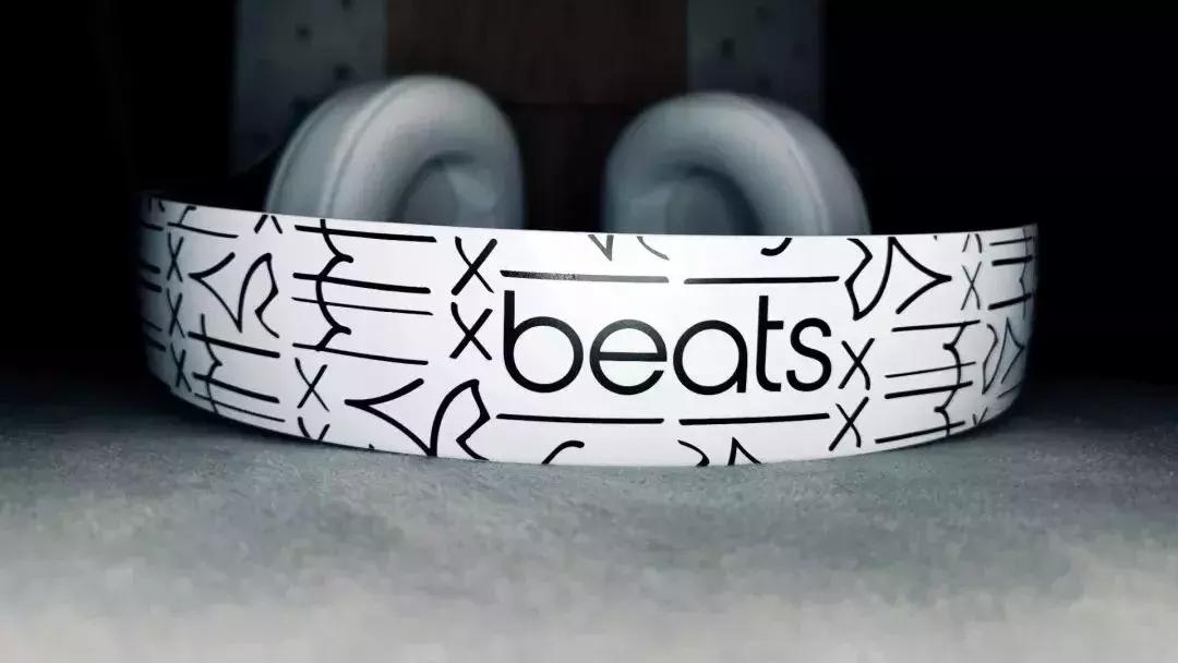 一款让你远离嘈杂环境的耳机,耳机能包容你所有的情绪