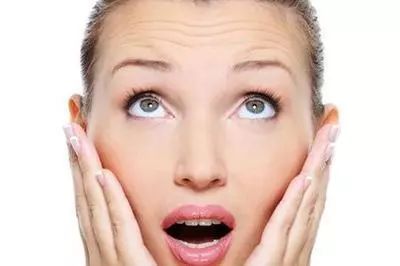 抬头纹怎么改善最好,一招教你如何祛除抬头纹