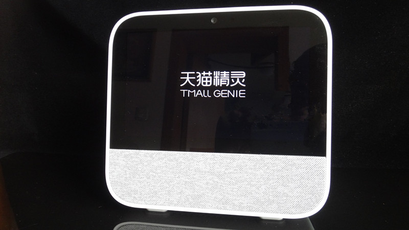 天猫精灵ccl带屏幕智能音箱评测,天猫精灵cc触屏音箱怎么样