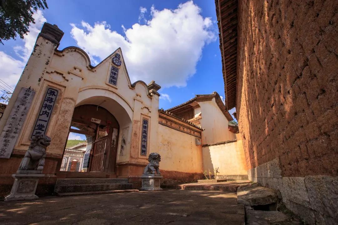 这是一个充满生机的公园怎么说,这是一个充满生机的国度朗诵