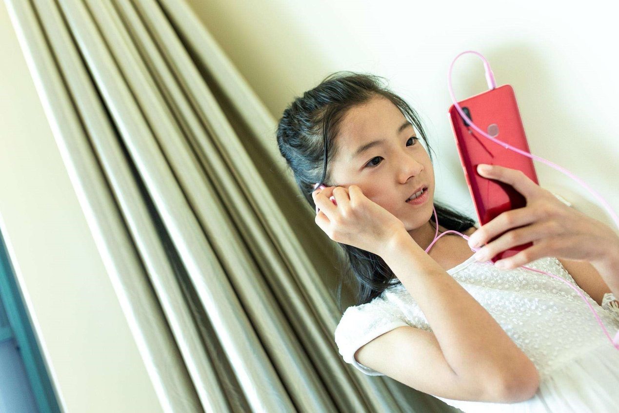 孩子戒掉手机网瘾,孩子沉迷玩手机上瘾怎么办