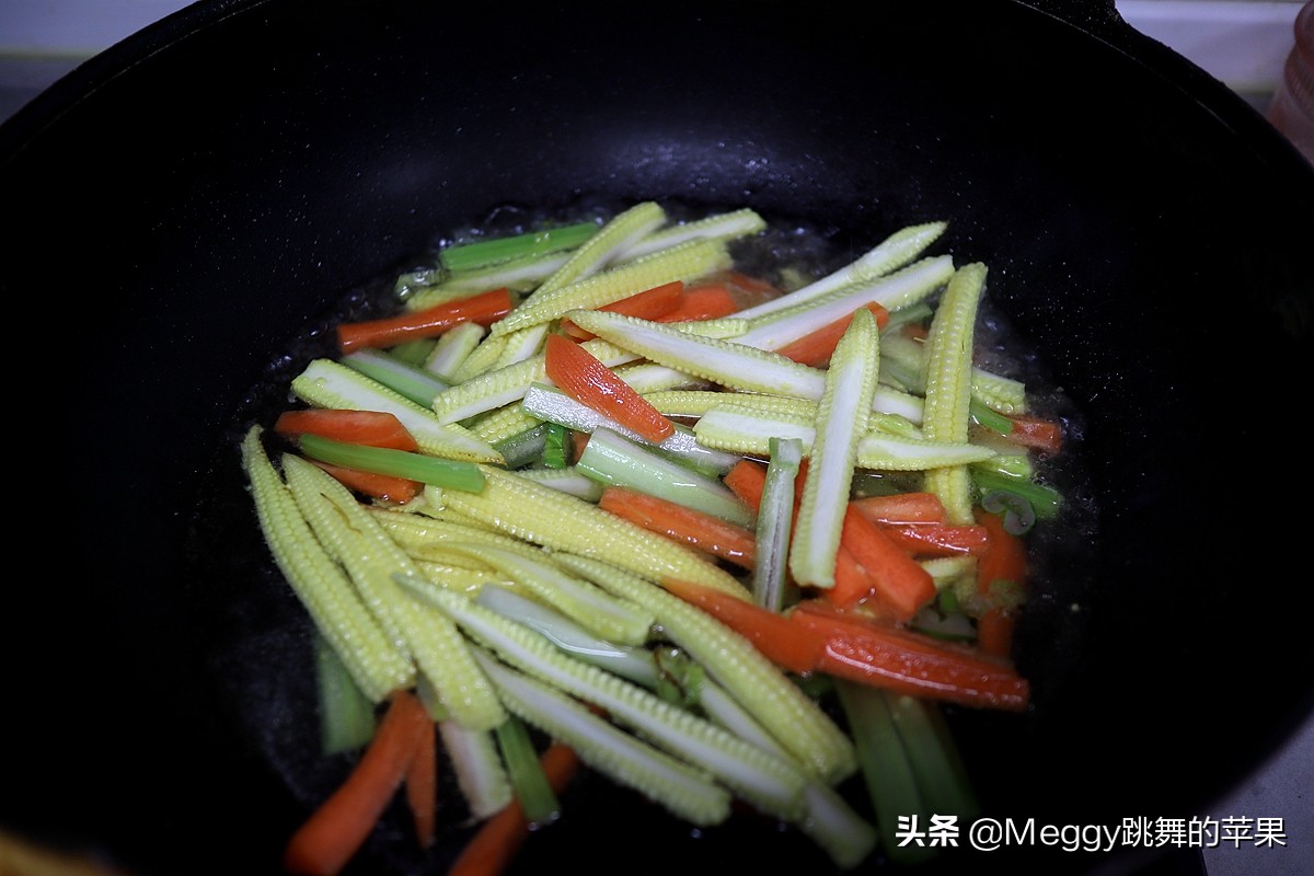 家常小炒笋怎么做,玉米笋粤菜小炒