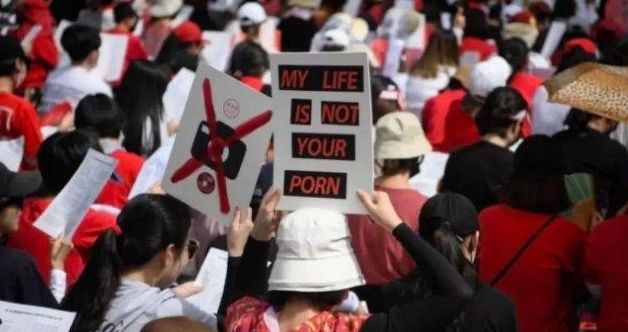 韩国爆疯狂传播未成年人视频案，数百万民众*愿请**曝光“色情博士”