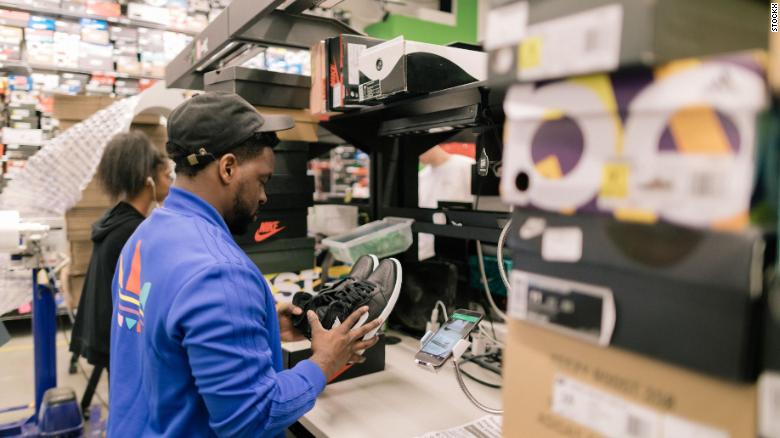 买yeezy的网站,用买股票的方式买基金