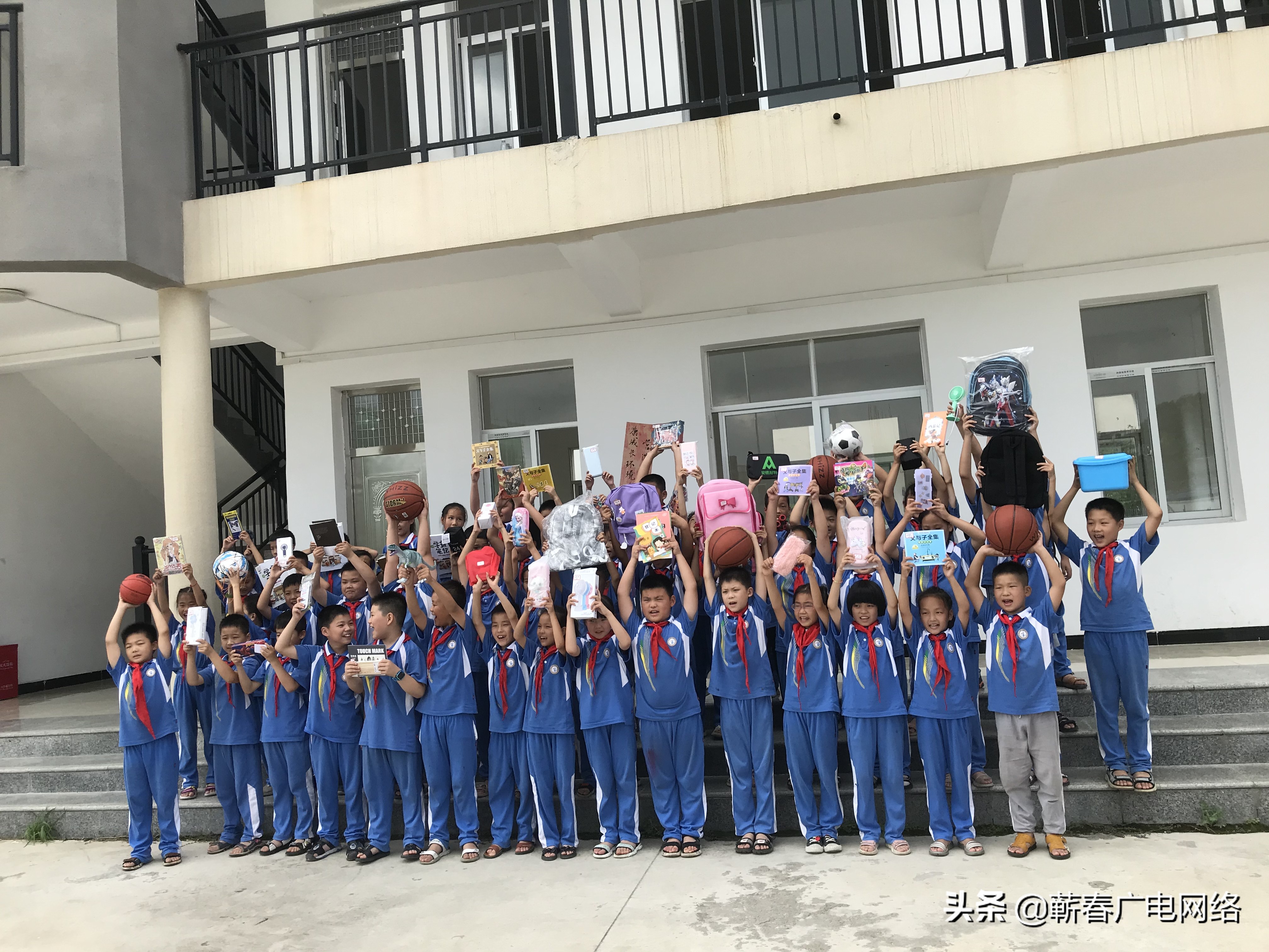 向塘实验学校童心向党活动,英山县实验小学童心向党