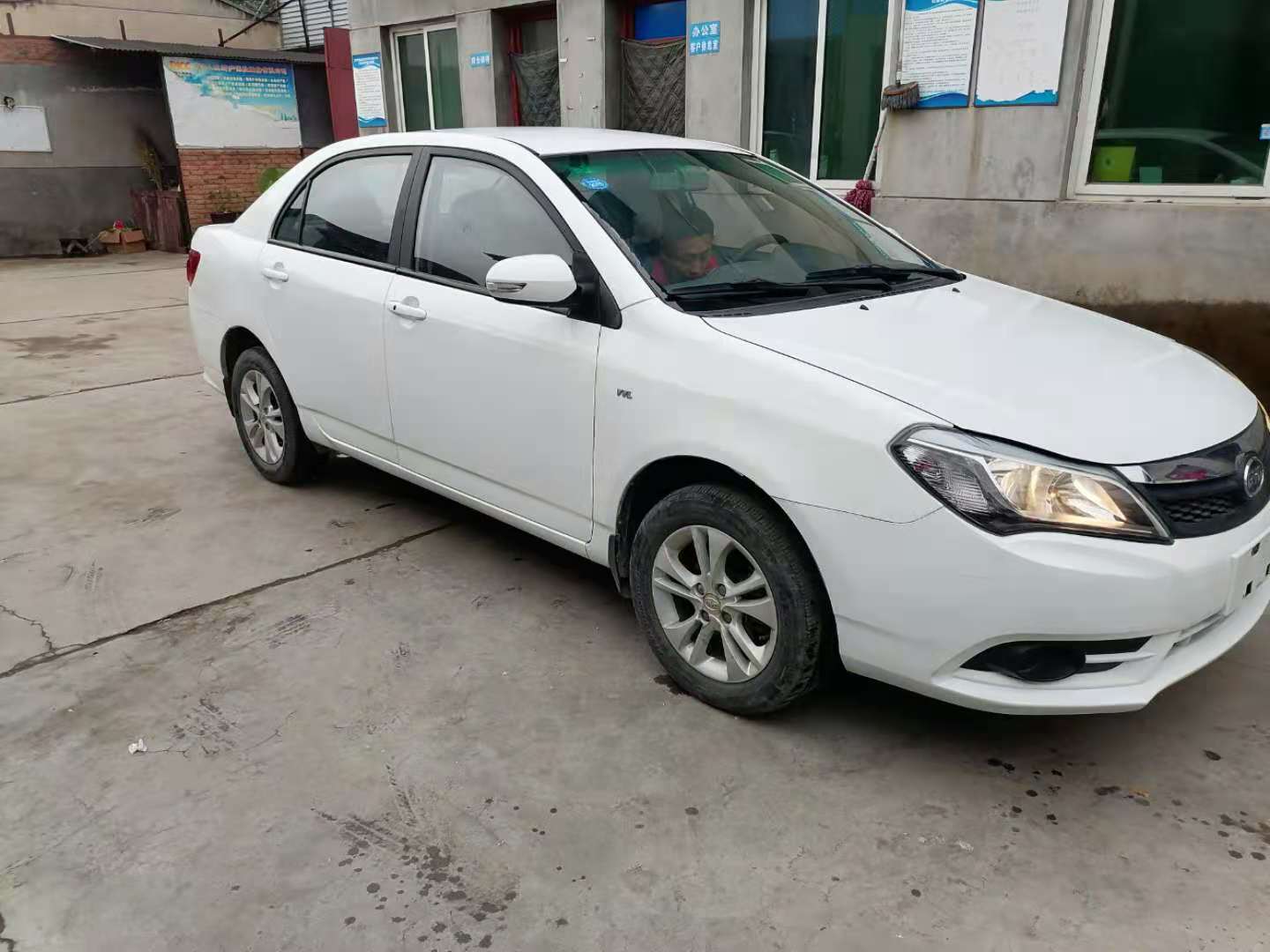 二万值得买奇瑞的二手国产车,二万多好开的二手车