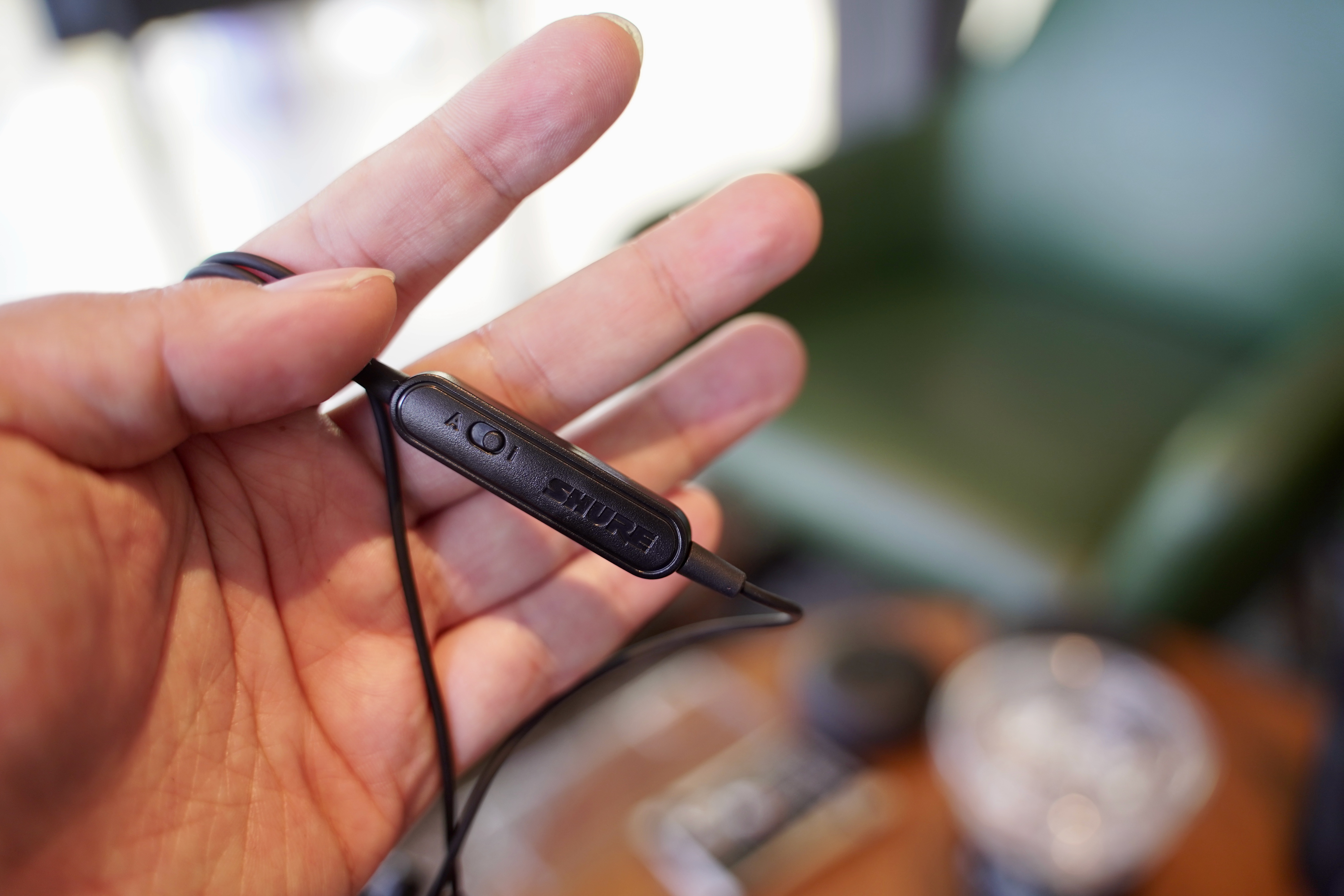 头戴耳机测评舒尔shureaonic50,舒尔aonic头戴式耳机评测