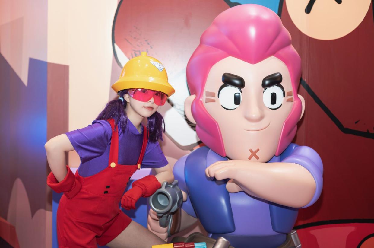 七夕来临，荒野乱斗把上海大悦城包了，还举办了线下相亲活动