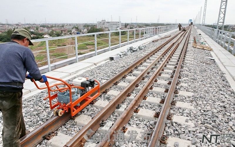 南通宁启铁路,宁启铁路绿巨人