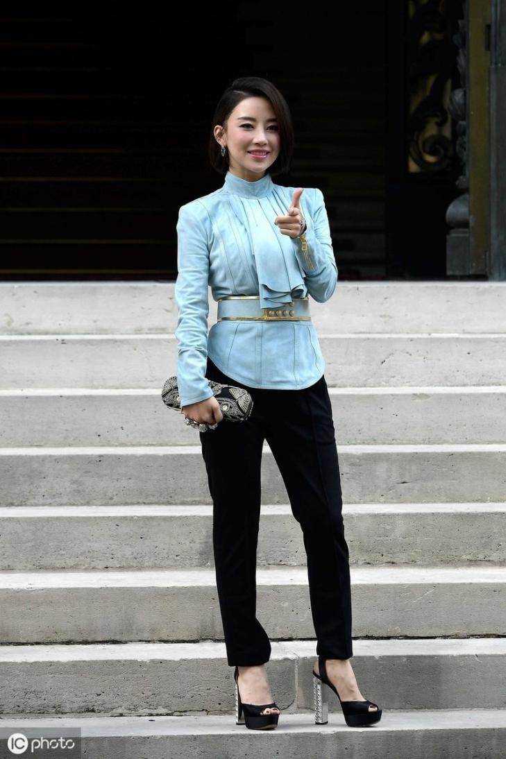 潘晓婷挑战吉尼斯世界纪录,潘晓婷获得台球世界冠军录像