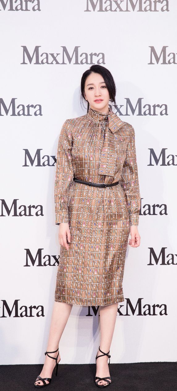 明星穿搭图片素材,明星新款服装图片大全