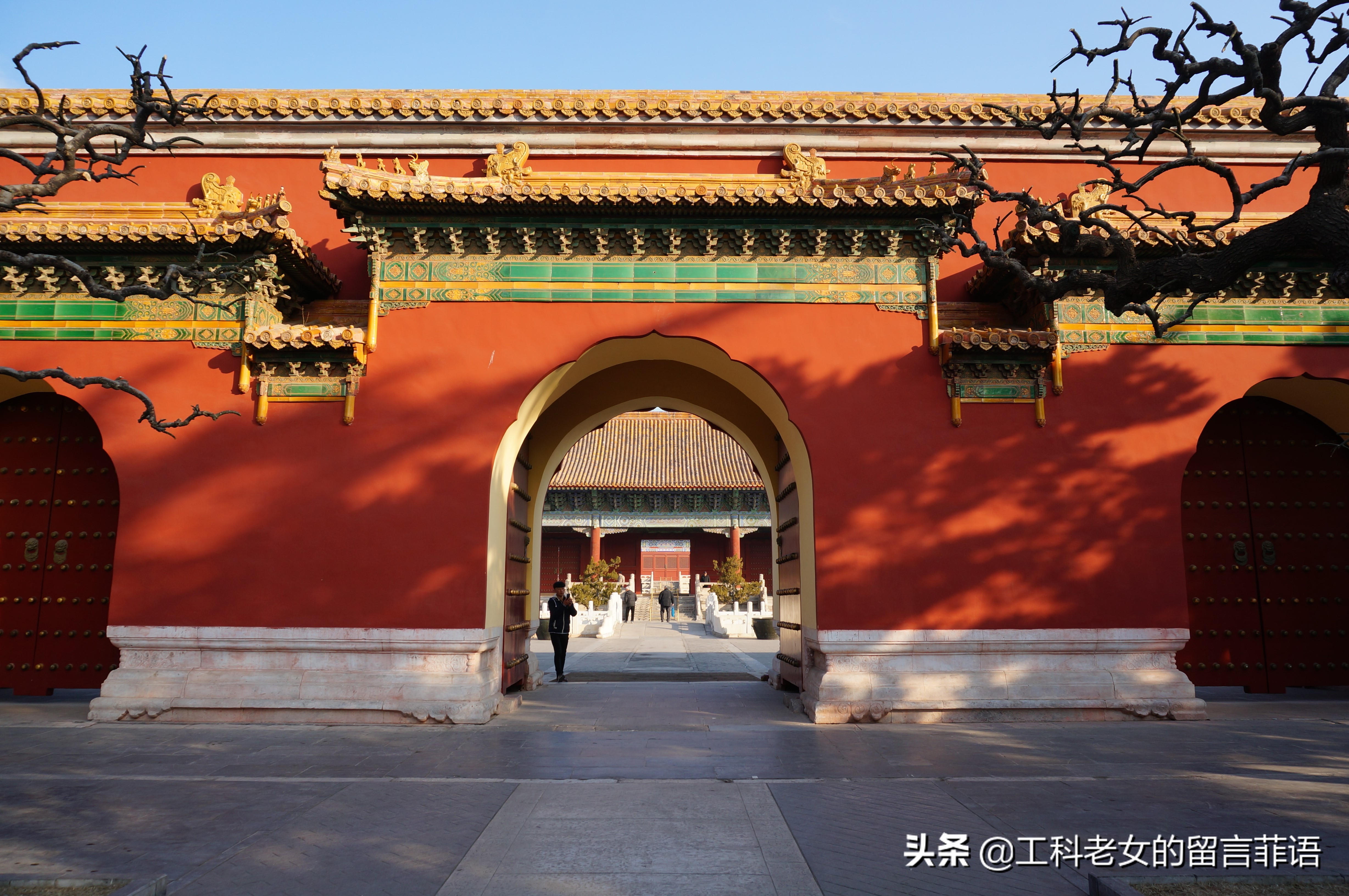 比太和殿更大的寺庙,太庙和太和殿对比图