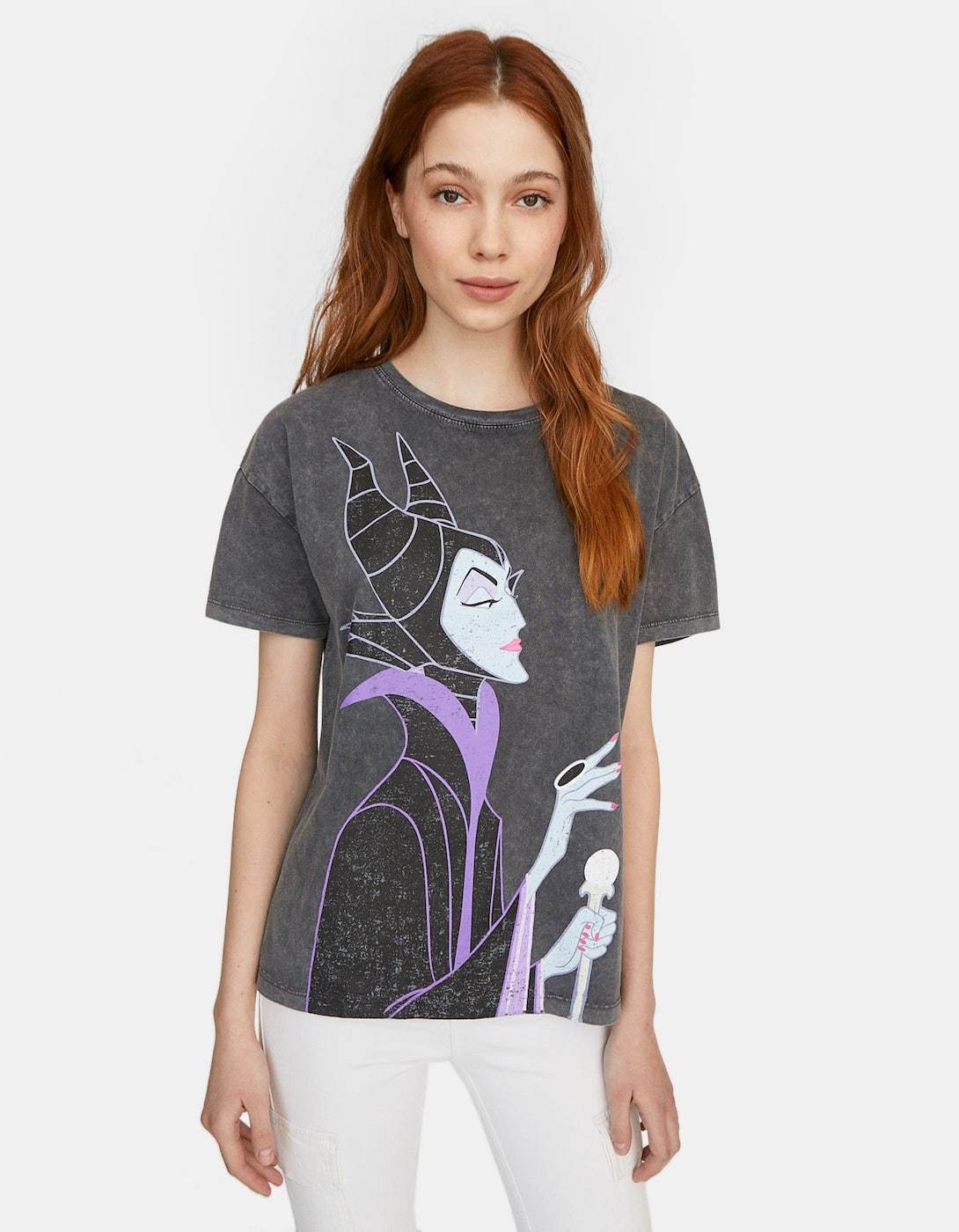 优衣库与kaws联名t恤 (优衣库kaws联名t恤图片)