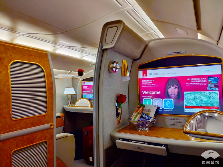阿联酋航空a380头等舱套房解说 (土豪体验阿联酋航空a380头等舱)