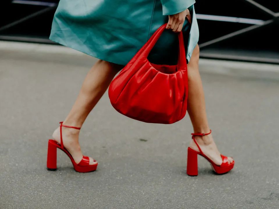 松糕鞋为什么不流行了,松糕鞋怎么样才好看