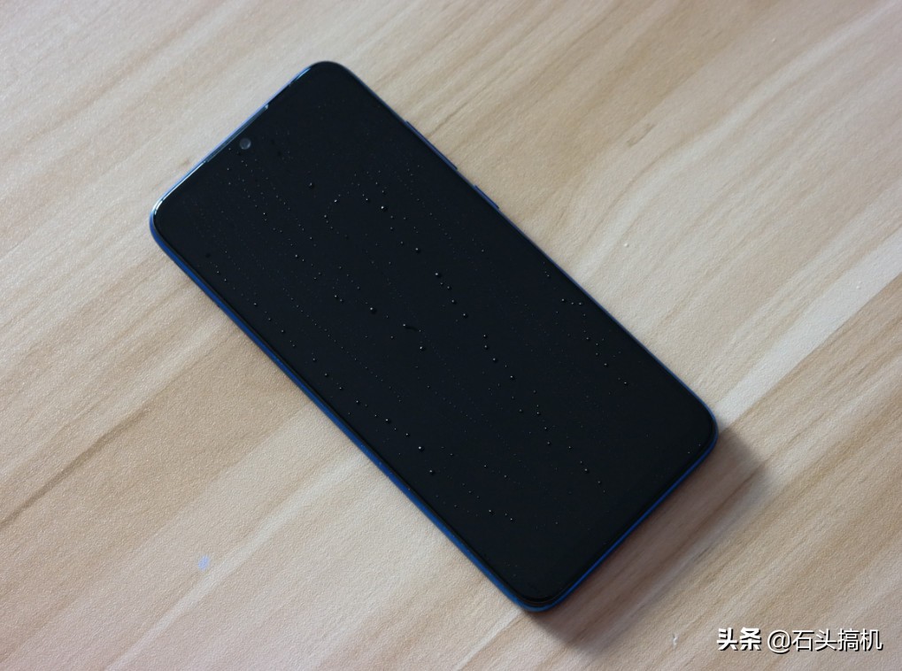 OPPO沈义人称手机没必要贴膜！一张膜让玻璃厂商白投入了