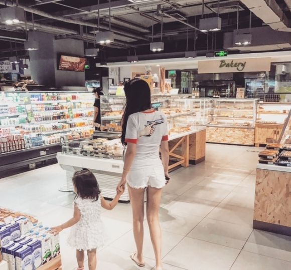 白斩鸡裹脚,白斩鸡足球运动员