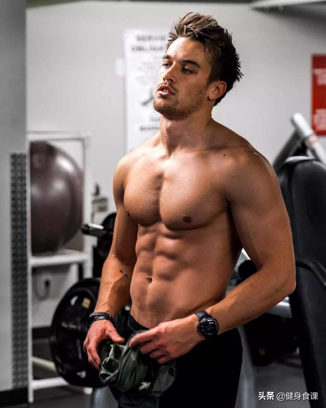 健身蛋白粉一定要偏湿润的好吗,新手健身喝什么样的增肌粉好