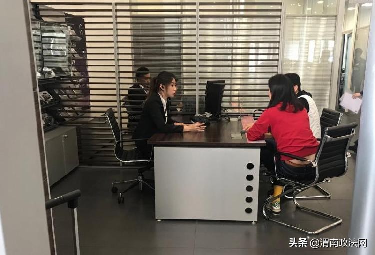 奔驰4s店为什么要服务费,奔驰4s买车服务费