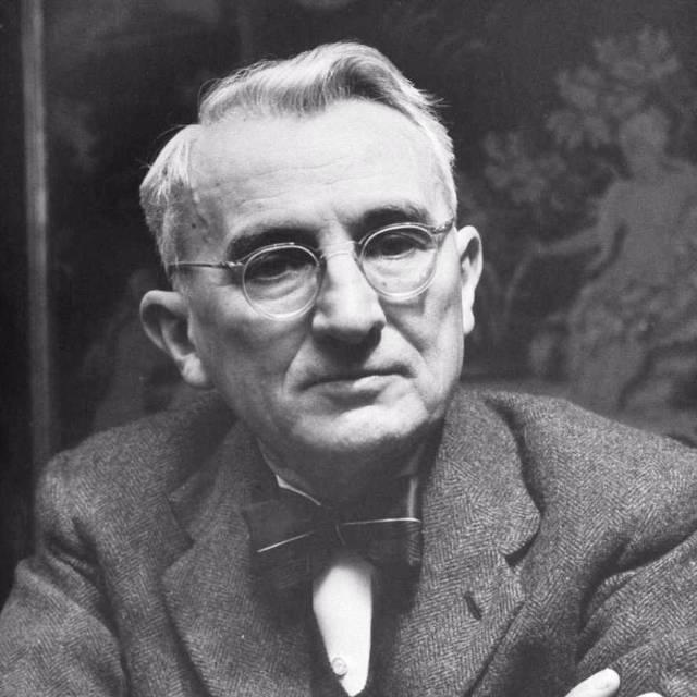 *耐基卡**：讨厌一个人，真的用不着翻脸，看醒了很多人