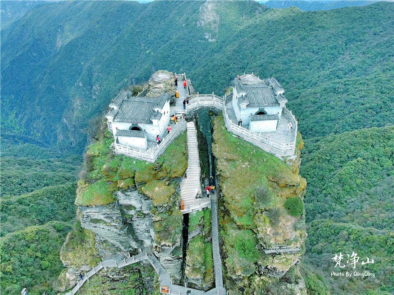 神奇的梵净山真正的天空之镜,梵净山金顶旅行真实感受