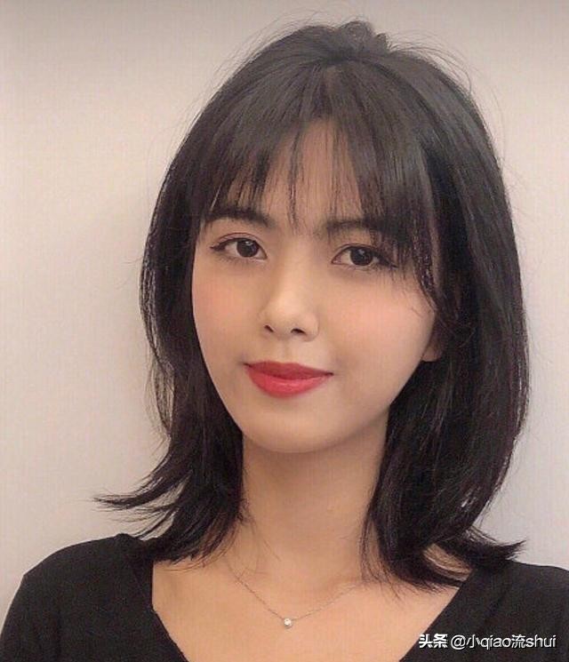 适合圆脸的齐肩锁骨发造型烫发,齐肩锁骨发圆脸卷发