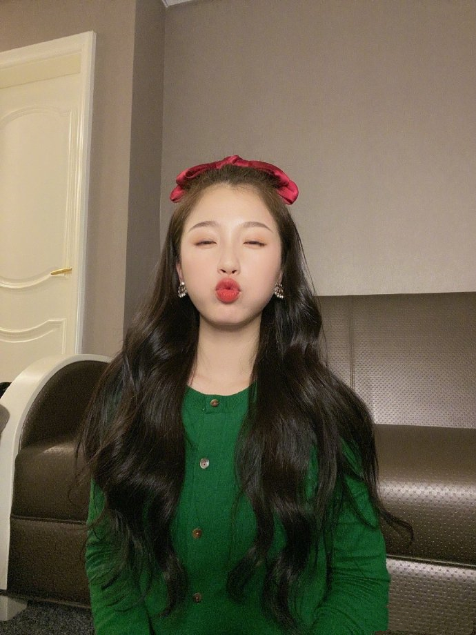 纯奶风化妆教程,如何get虞书欣同款妆容